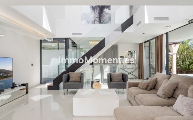 Wiederverkauf - Villa - Marbella - Nueva Andalucía