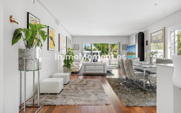 Revente - Villa - Marbella - Nueva Andalucía