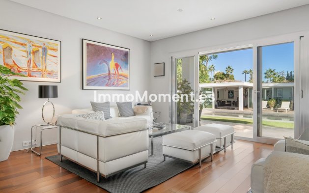 Revente - Villa - Marbella - Nueva Andalucía