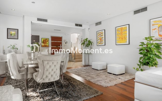Revente - Villa - Marbella - Nueva Andalucía