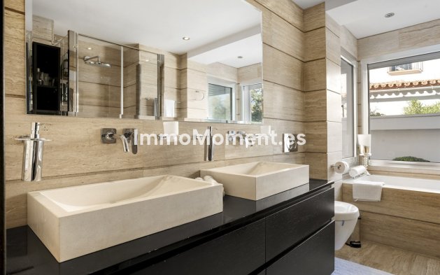 Revente - Villa - Marbella - Nueva Andalucía