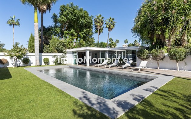 Revente - Villa - Marbella - Nueva Andalucía