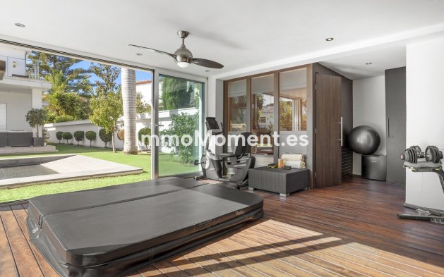 Revente - Villa - Marbella - Nueva Andalucía