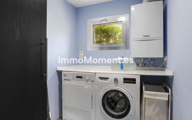 Revente - Villa - Marbella - Nueva Andalucía