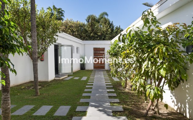 Revente - Villa - Marbella - Nueva Andalucía