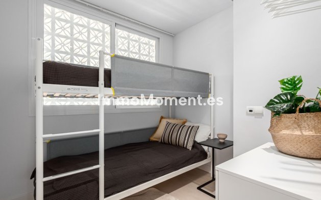 Wiederverkauf - Wohnung - Marbella - Nueva Andalucía