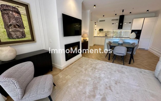 Revente - Appartement - Estepona  - Estepona Centro