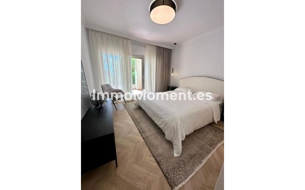 Revente - Appartement - Estepona  - Estepona Centro