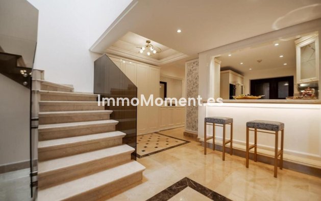 Wiederverkauf - Wohnung - Estepona  - Estepona Centro