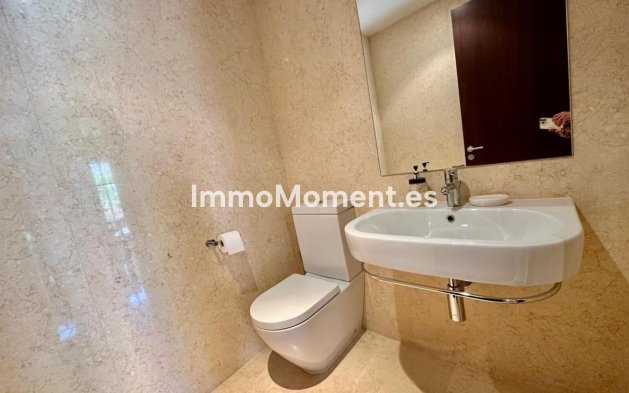 Wiederverkauf - Wohnung - Marbella - Nueva Andalucía