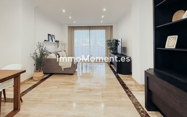 Revente - Appartement - Estepona  - Estepona Centro