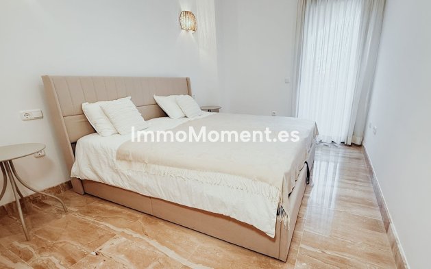 Revente - Appartement - Estepona  - Estepona Centro