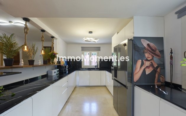 Wiederverkauf - Villa - Marbella - The Golden Mile