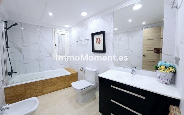 Wiederverkauf - Villa - Marbella - The Golden Mile