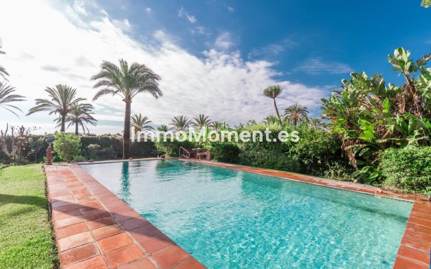 Wiederverkauf - Villa - Marbella - Los Monteros