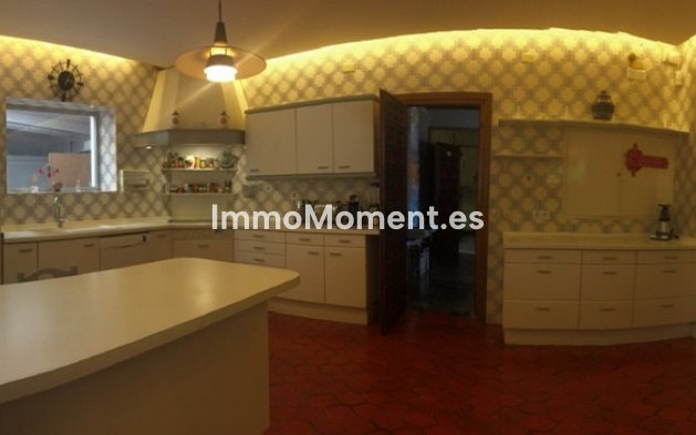 Wiederverkauf - Villa - Marbella - Los Monteros