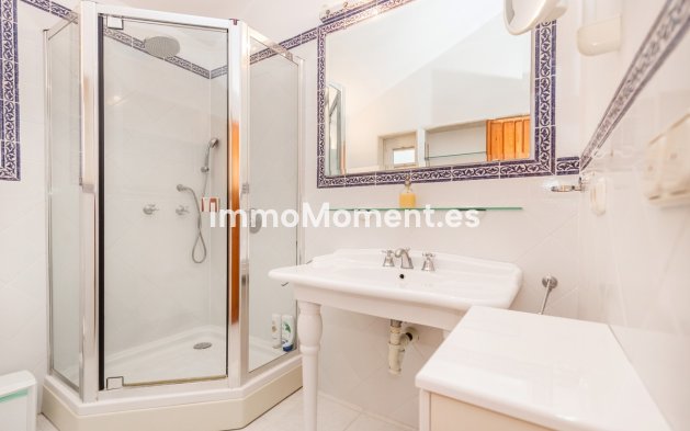 Wiederverkauf - Villa - Marbella - Los Monteros