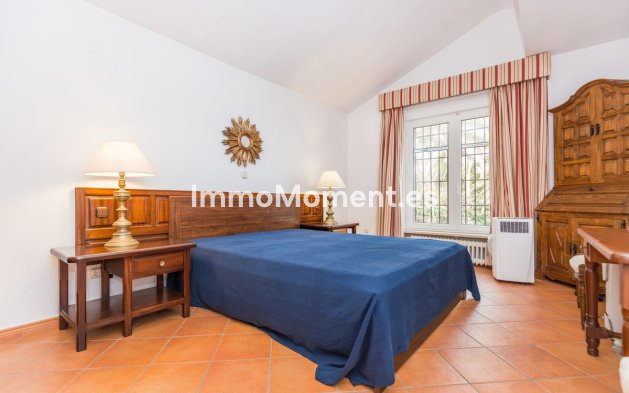 Wiederverkauf - Villa - Marbella - Los Monteros