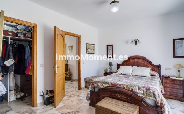 Resale - Villa - Marbella - Marbella Centro