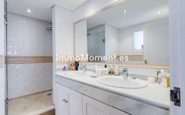 Wiederverkauf - Wohnung - Marbella - Bahía de Marbella