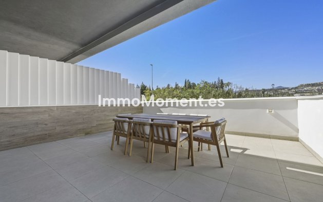 Resale - Villa - Estepona - Atalaya