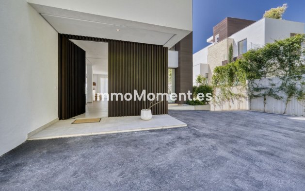 Wiederverkauf - Villa - Marbella - Marbella Centro