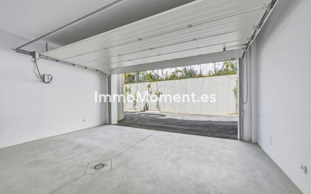 Wiederverkauf - Villa - Marbella - Marbella Centro