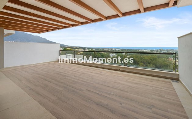 Resale - Apartment - Marbella - Nueva Andalucía