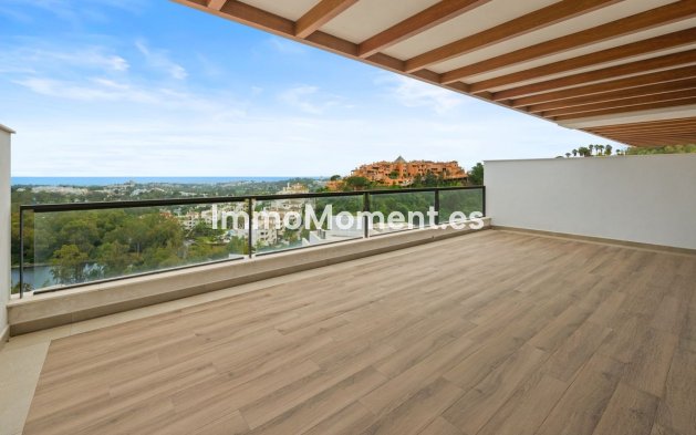 Resale - Apartment - Marbella - Nueva Andalucía