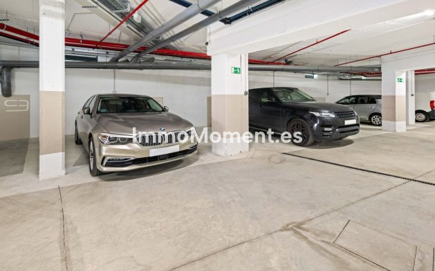 Resale - Apartment - Marbella - Nueva Andalucía