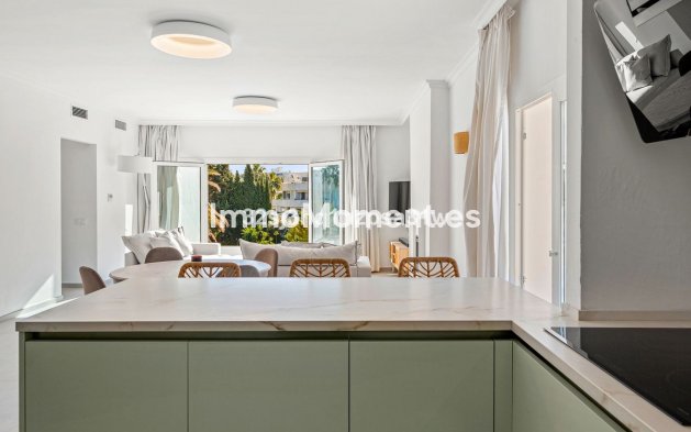 Revente - Appartement - Marbella - Nueva Andalucía