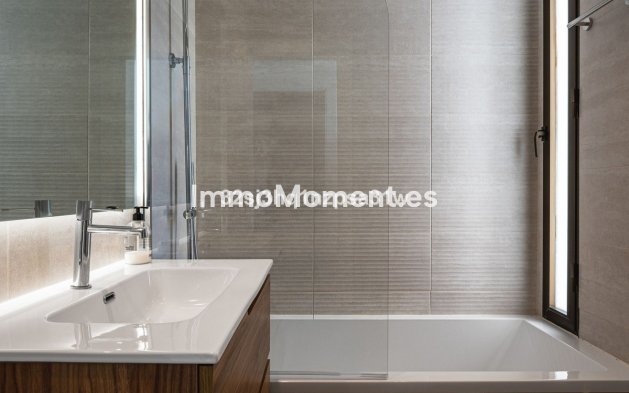 Revente - Appartement - Marbella - Nueva Andalucía