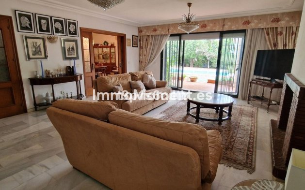 Reventa - Villa - Marbella - Marbella Centro