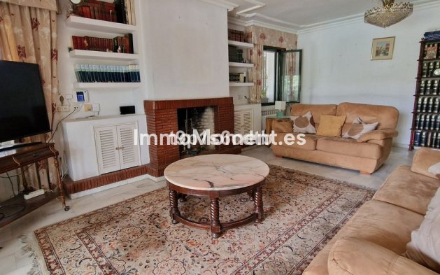 Reventa - Villa - Marbella - Marbella Centro
