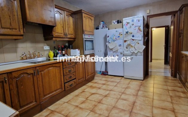 Reventa - Villa - Marbella - Marbella Centro