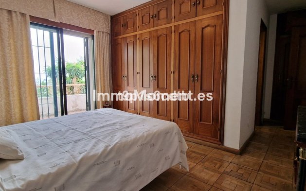 Reventa - Villa - Marbella - Marbella Centro