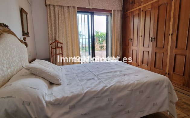 Reventa - Villa - Marbella - Marbella Centro