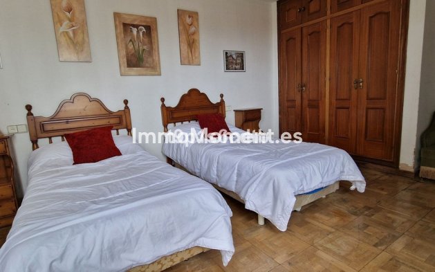 Reventa - Villa - Marbella - Marbella Centro