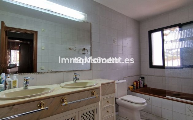 Reventa - Villa - Marbella - Marbella Centro