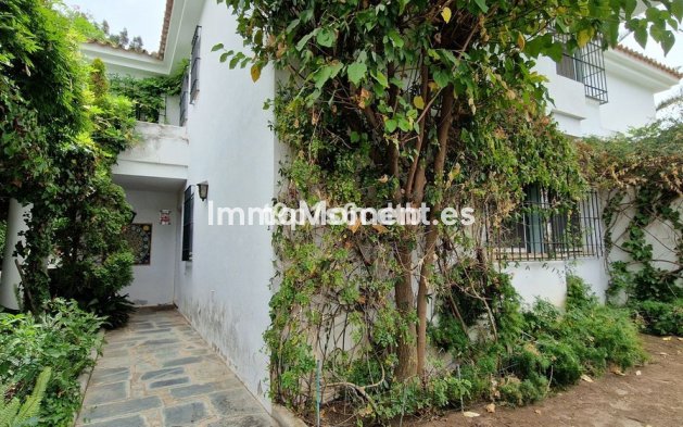 Reventa - Villa - Marbella - Marbella Centro