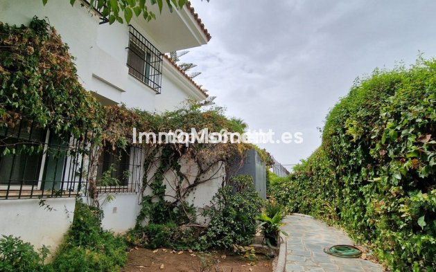 Reventa - Villa - Marbella - Marbella Centro