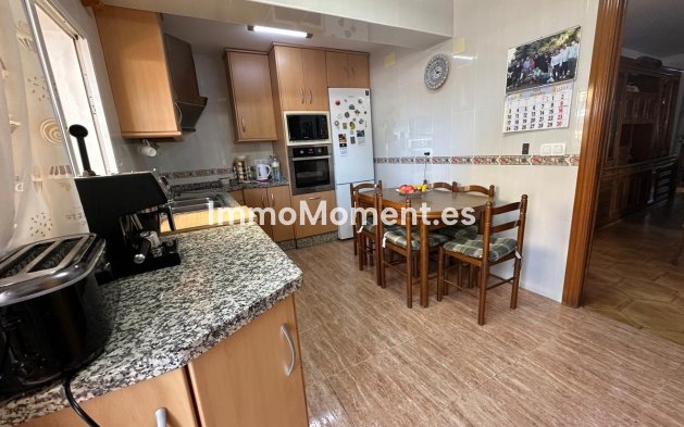 Revente - Villa - Intérieur                       - Churriana