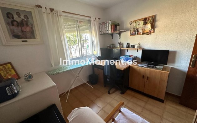 Revente - Villa - Intérieur                       - Churriana