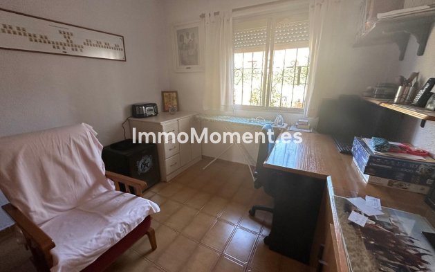 Revente - Villa - Intérieur                       - Churriana