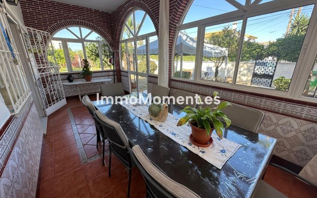 Revente - Villa - Intérieur                       - Churriana