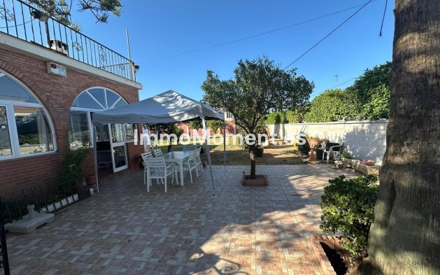 Revente - Villa - Intérieur                       - Churriana