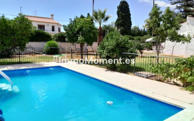 Revente - Villa - Intérieur                       - Churriana