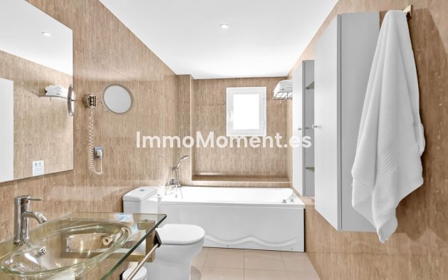 Wiederverkauf - Wohnung - Estepona  - New Golden Mile