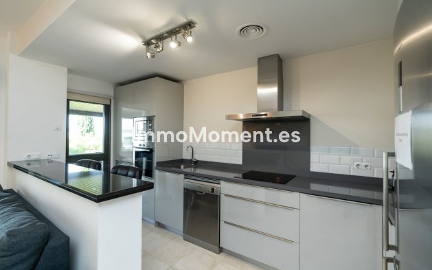 Resale - Apartment - Málaga - Benahavís