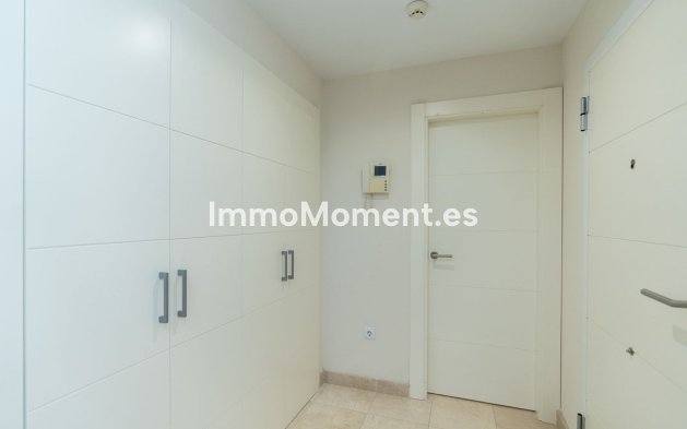 Resale - Apartment - Málaga - Benahavís